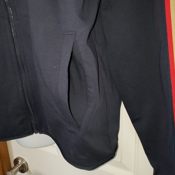 TH Jacket - Picture 3 of 5